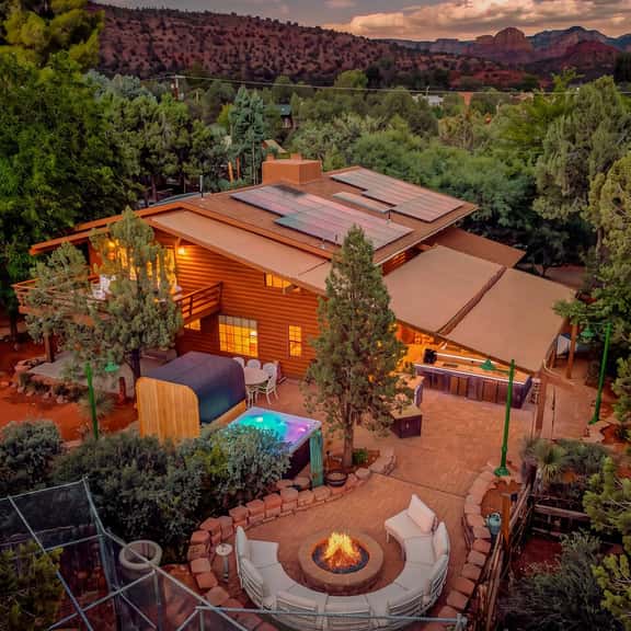 Cathedral Rock * Hot Tub * Sauna * Outdoor Tub - Image 1